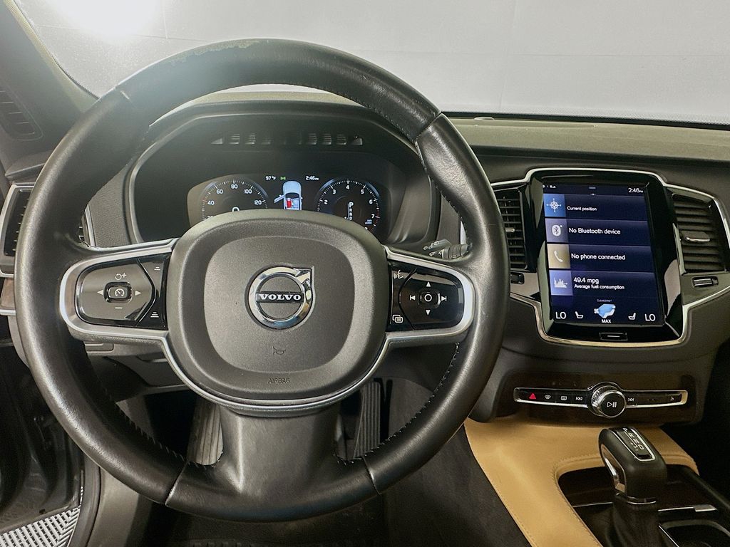 Thumbnail: 2017 Volvo XC90 - 11