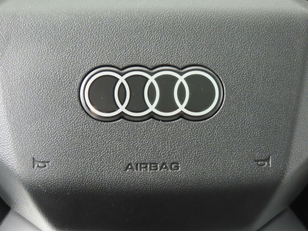 Thumbnail: 2025 Audi Q5 - 16