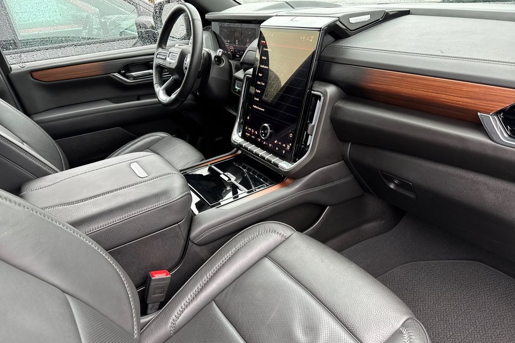 used 2025 GMC Yukon XL car, priced at $74,962