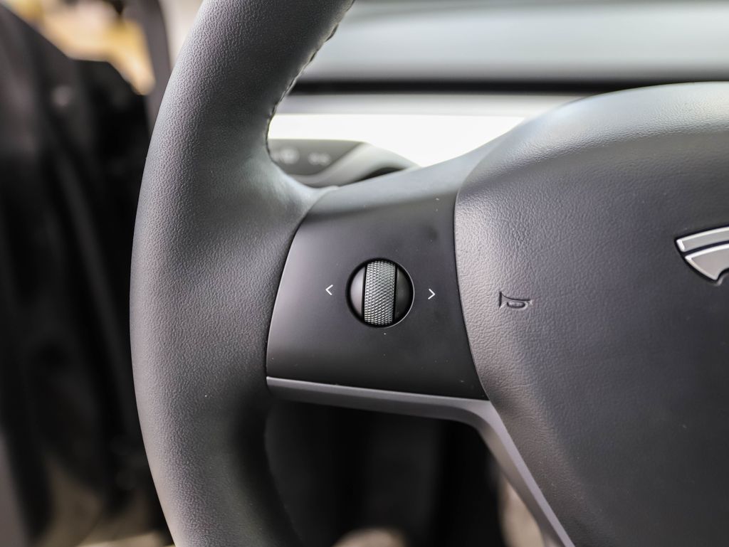 Thumbnail: 2024 Tesla Model Y - 12