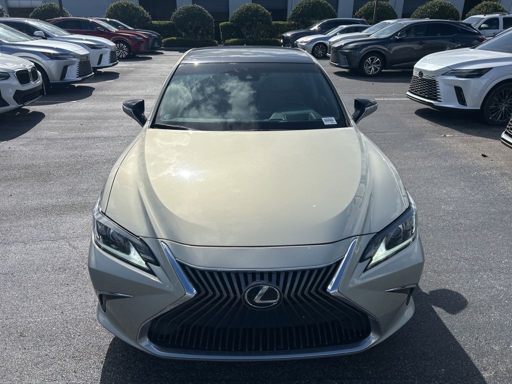 Thumbnail: 2019 Lexus ES - 13