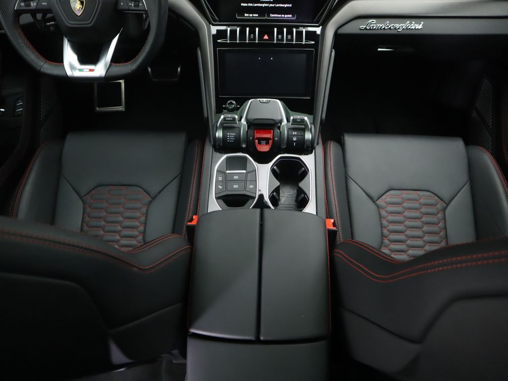 Thumbnail: 2024 Lamborghini Urus - 17