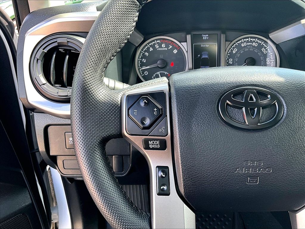 2023 Toyota Tacoma — photo 22
