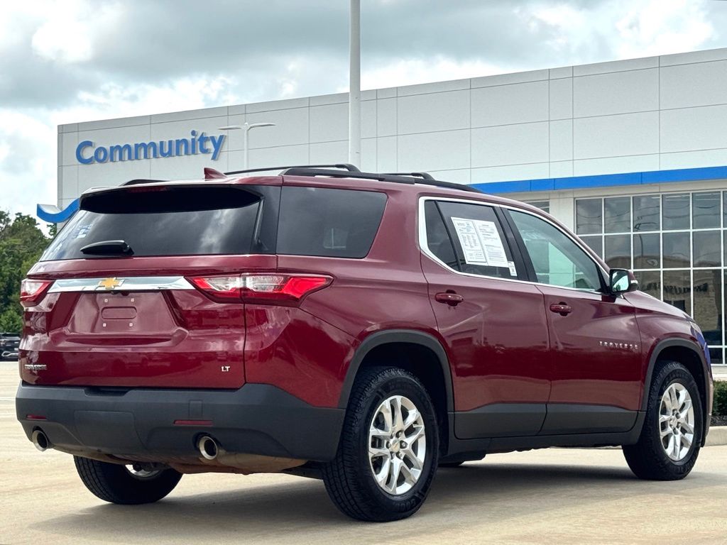 2020 Chevrolet Traverse LT Red at Community Kia