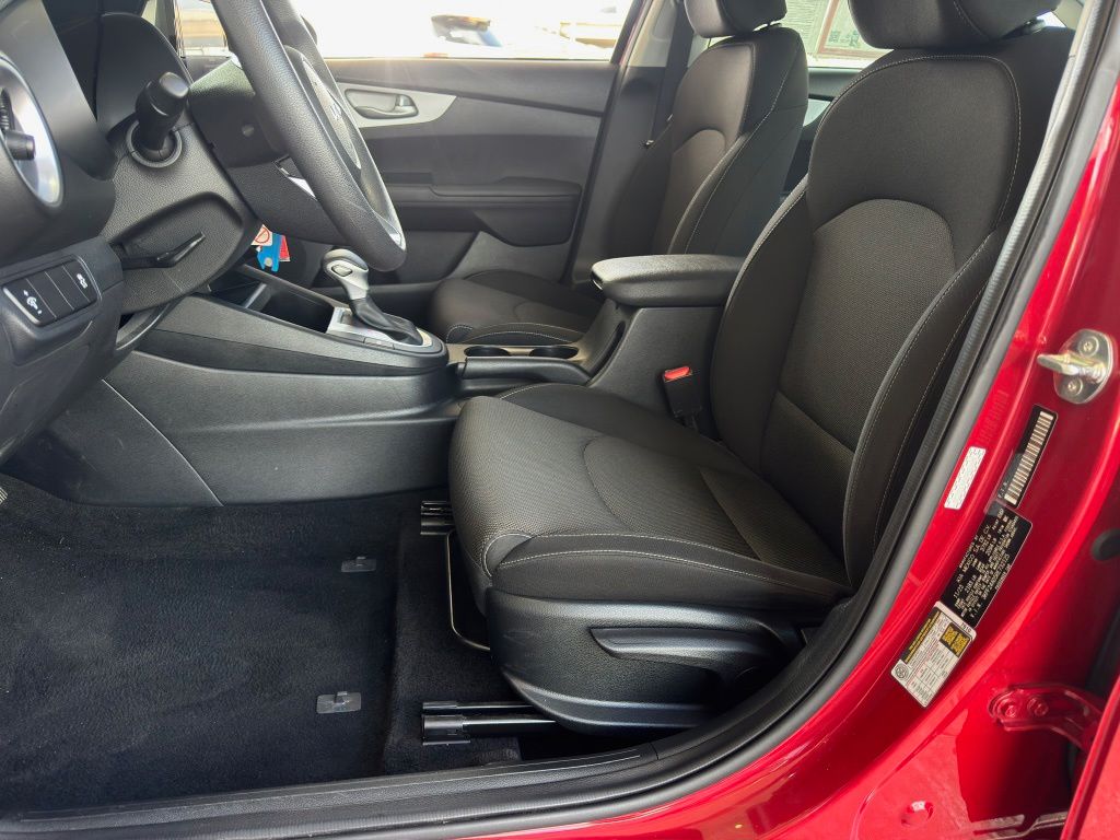 2024 Kia Forte LXS - 8