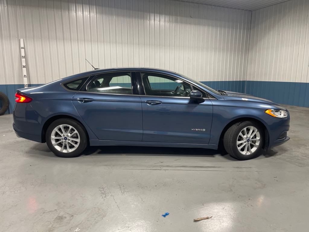 Used 2018 Ford Fusion Hybrid SE with VIN 3FA6P0LUXJR287360 for sale in Center Point, IA