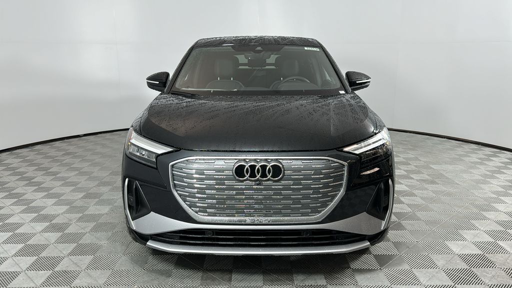 2025 Audi Q4 e-tron  8