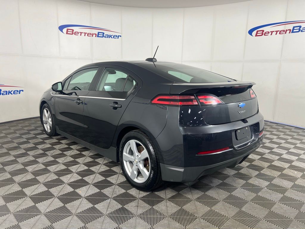 2015 Chevrolet Volt Base 6