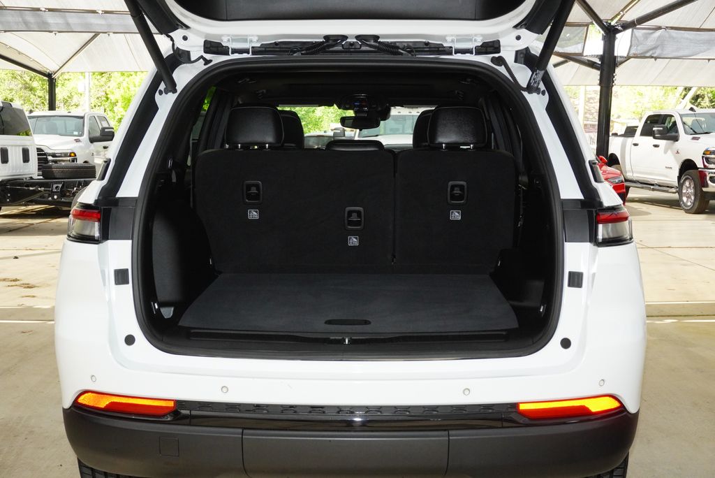 Used Car 2023 Jeep Grand Cherokee  Altitude For Sale Under $30,000 In Weatherford, Texas