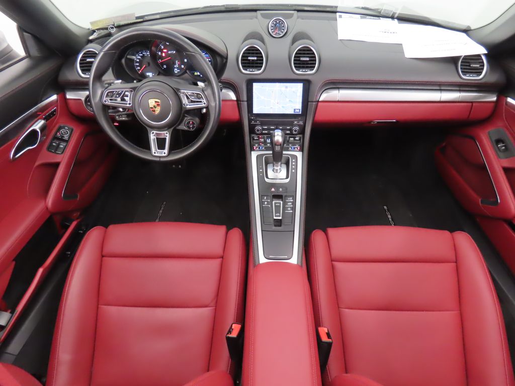 Thumbnail: 2021 Porsche 718 Boxster - 23