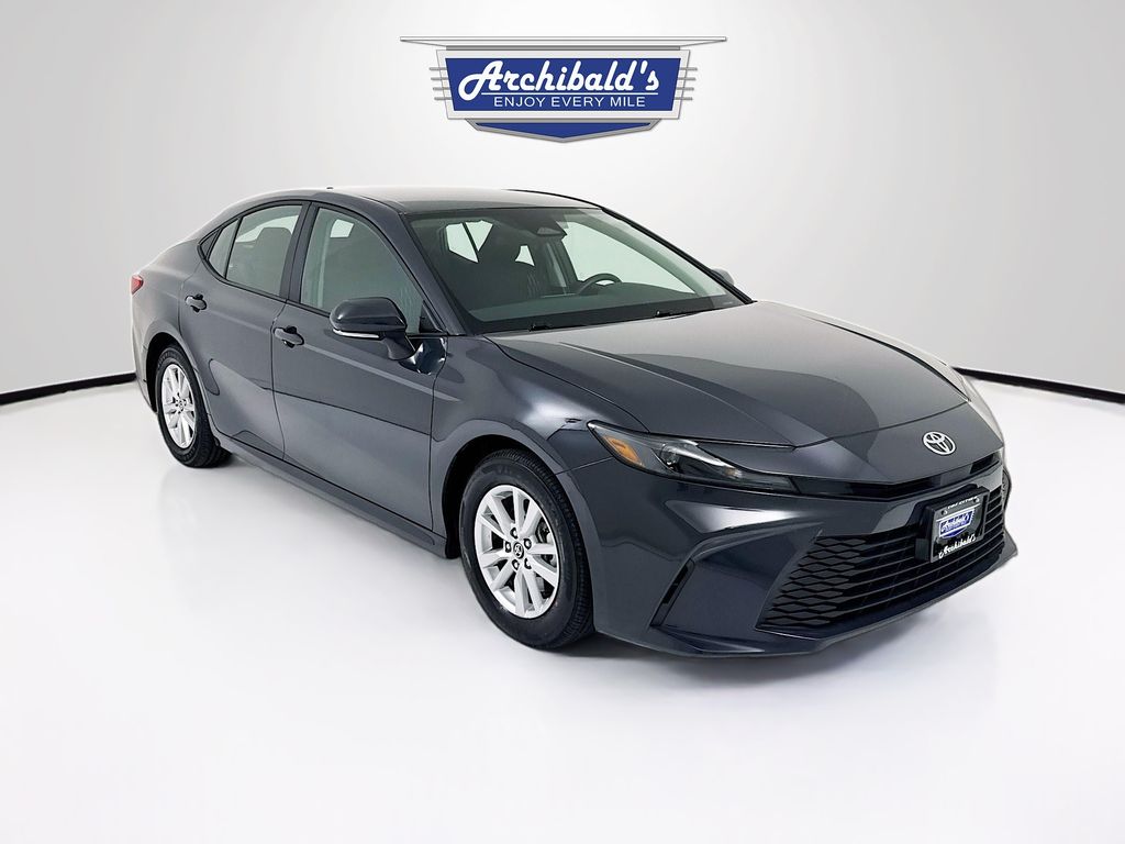 2025 Toyota Camry LE FWD