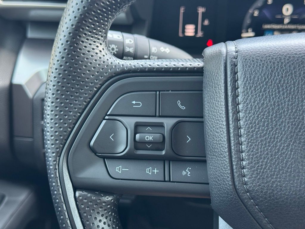 2025 Toyota Tacoma SR5 Double Cab photo 17