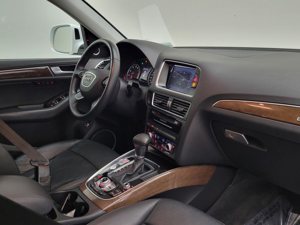 Thumbnail: 2016 Audi Q5 - 15