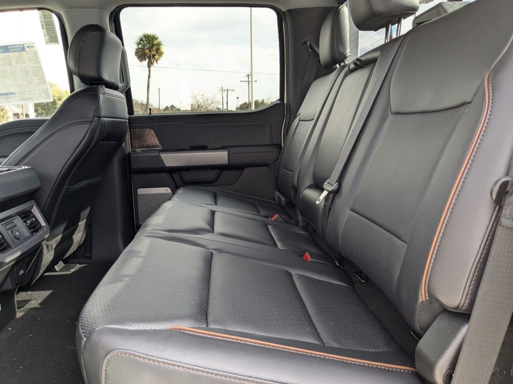 2025 Ford F-250 Super Duty Lariat