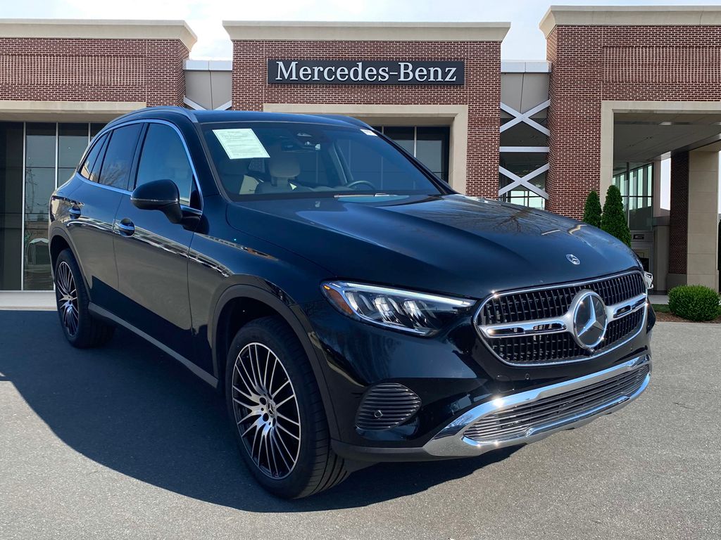 2024 Mercedes-Benz GLC 300 3