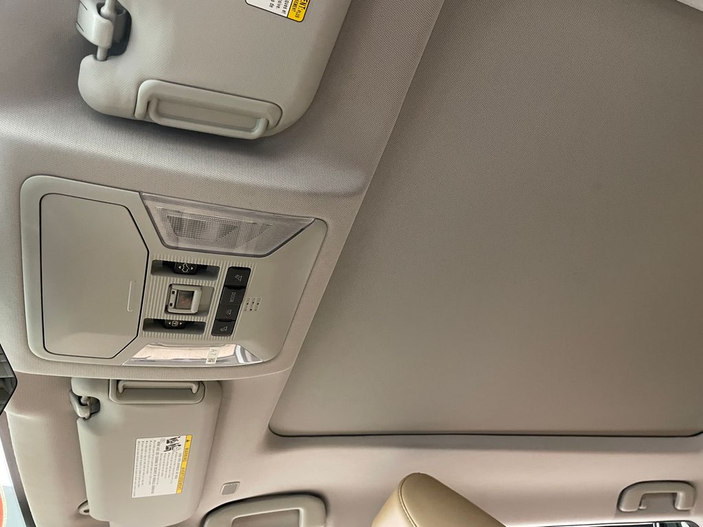 2024 Toyota RAV4 Limited 31
