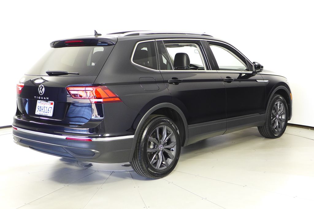 Thumbnail: 2022 Volkswagen Tiguan - 7