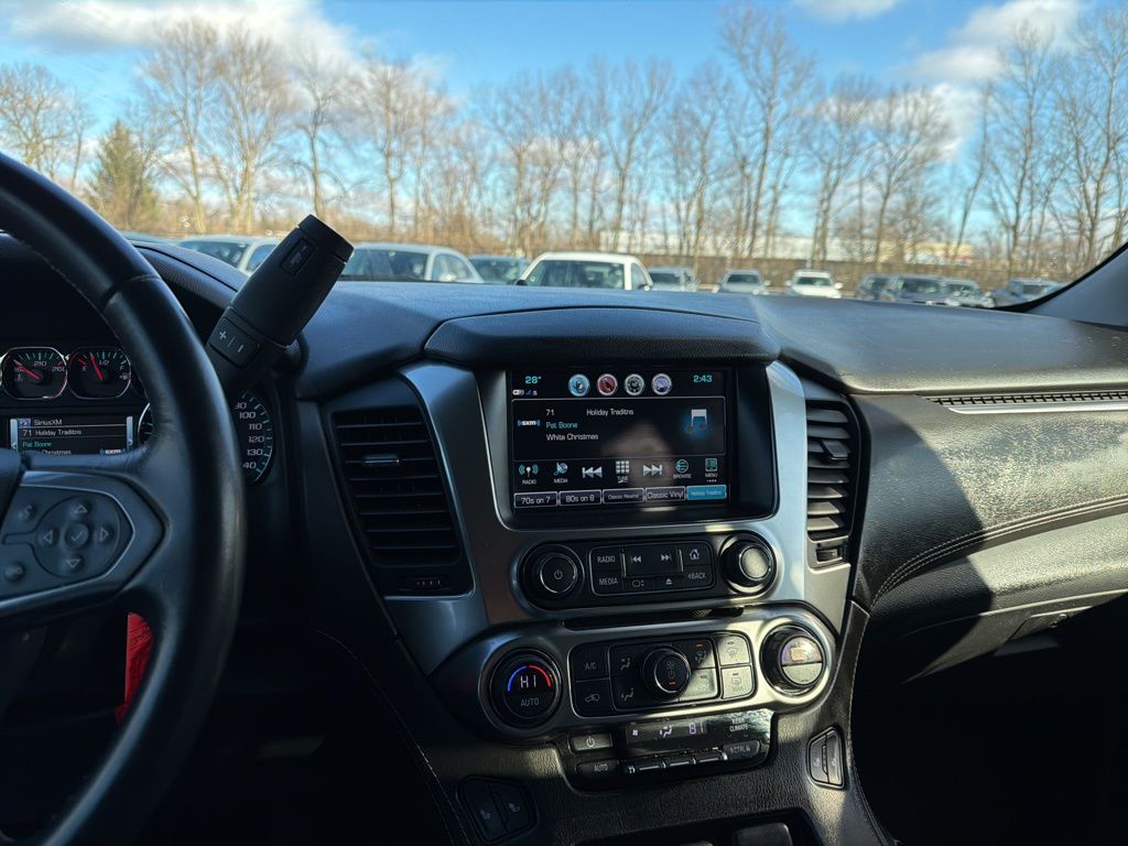 Thumbnail: 2020 Chevrolet Tahoe - 14