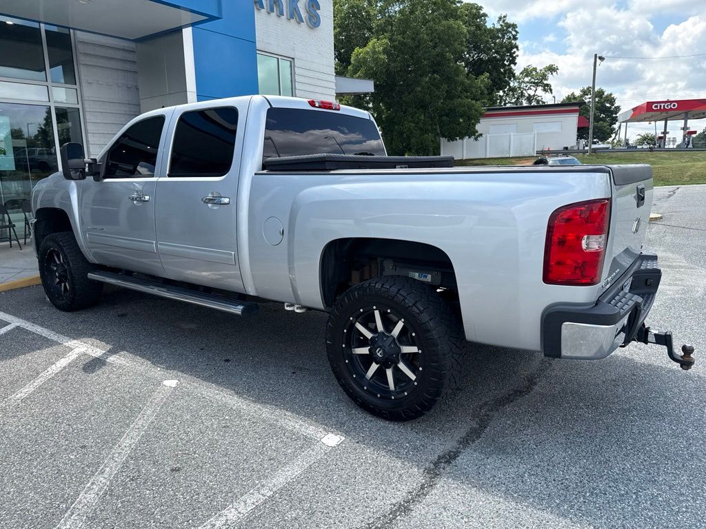 Silver Ice Metallic 2013 Chevrolet Silverado 3500HD Pickup Truck Four-Wheel Drive 6-Speed Automatic