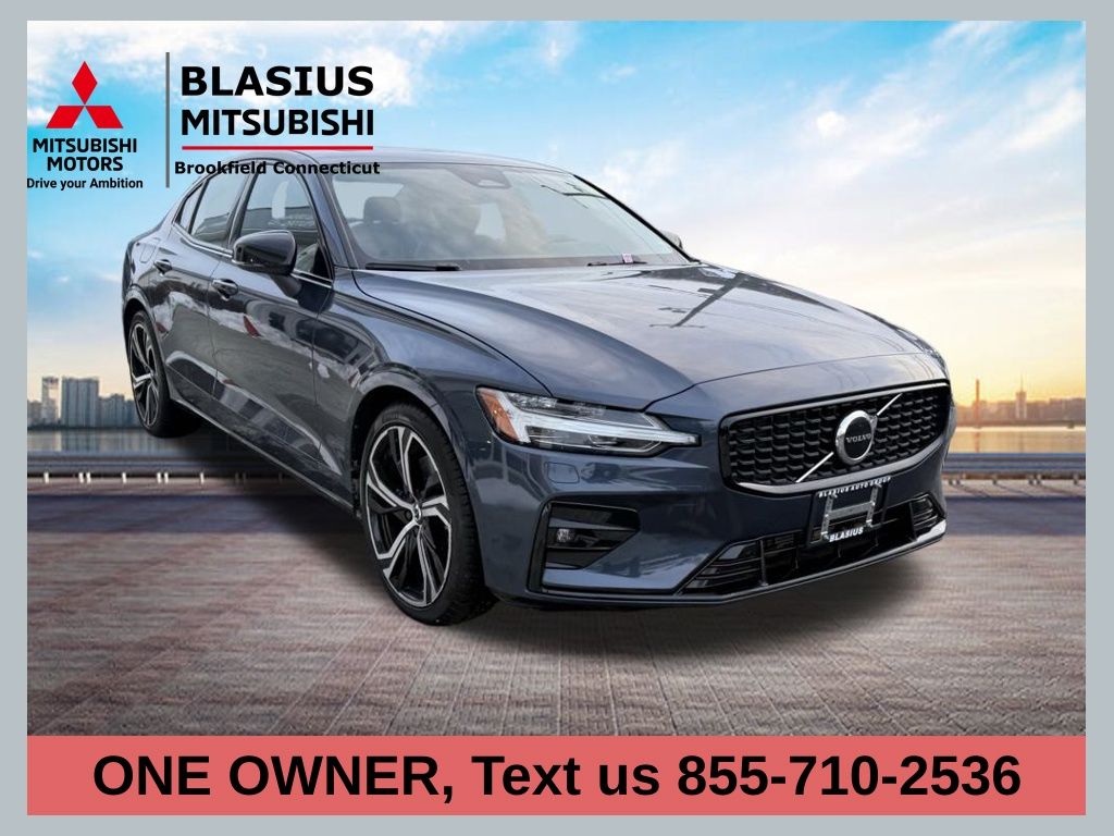 2025 Volvo S60 B5 Core AWD