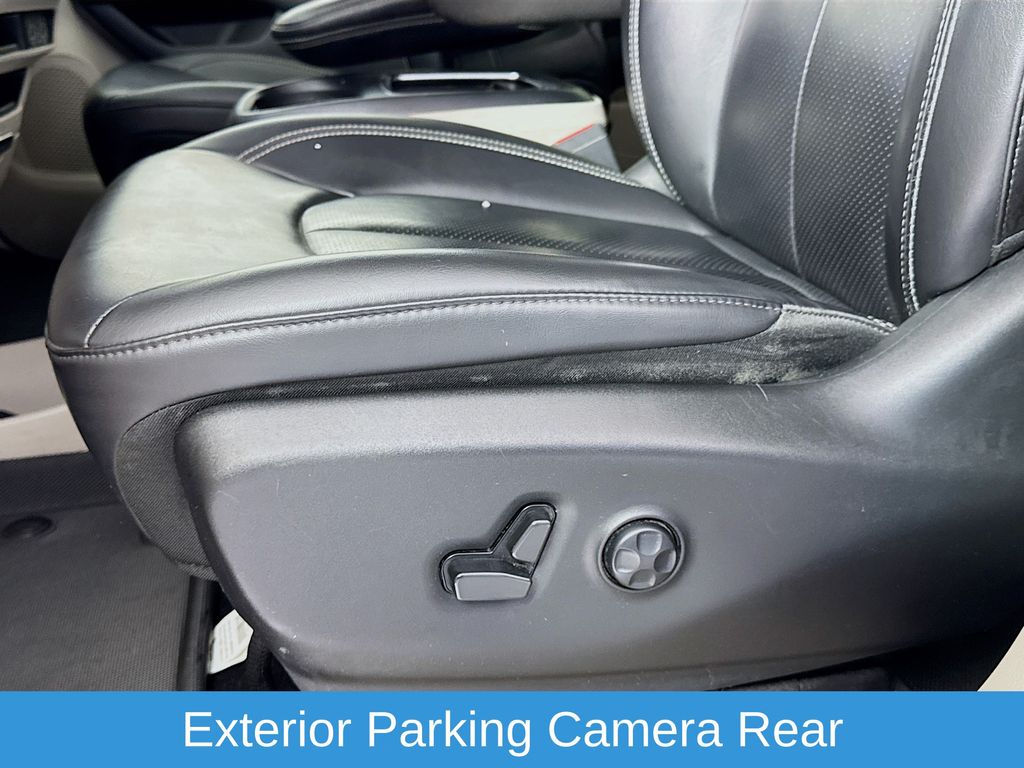 Used Car 2023 Chrysler Pacifica Hybrid  Touring L For Sale Under $20,000 In Austin, Texas