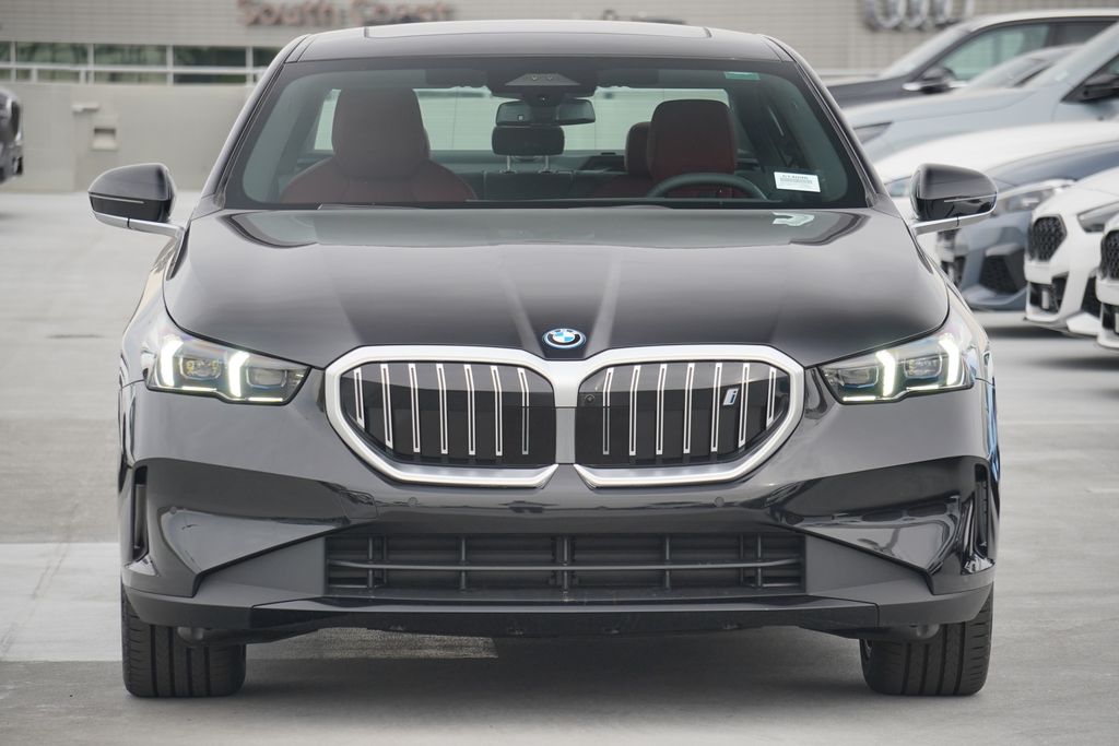 2025 BMW i5 eDrive40 2