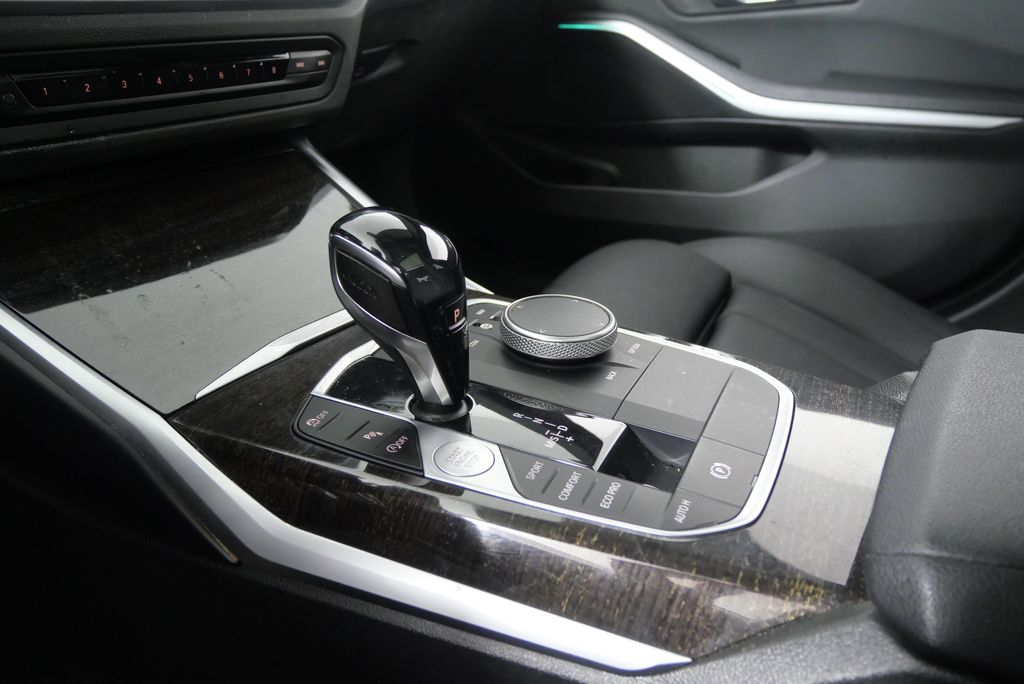 2020 BMW 3 Series 330i 23