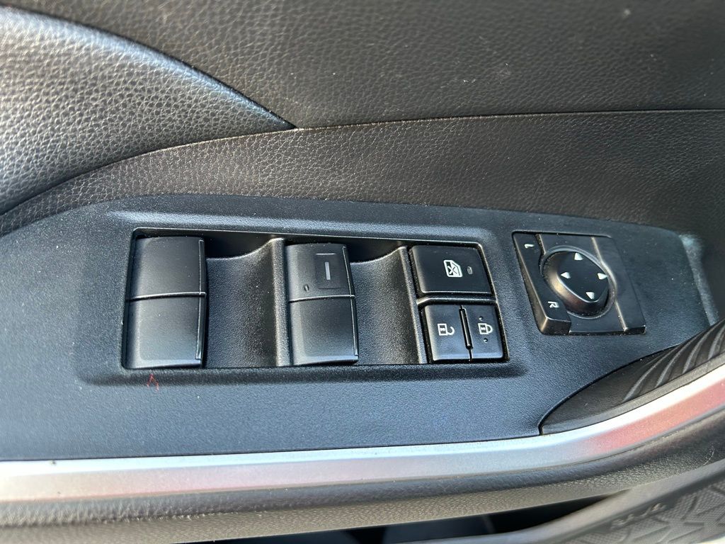 2021 Toyota RAV4 LE 15