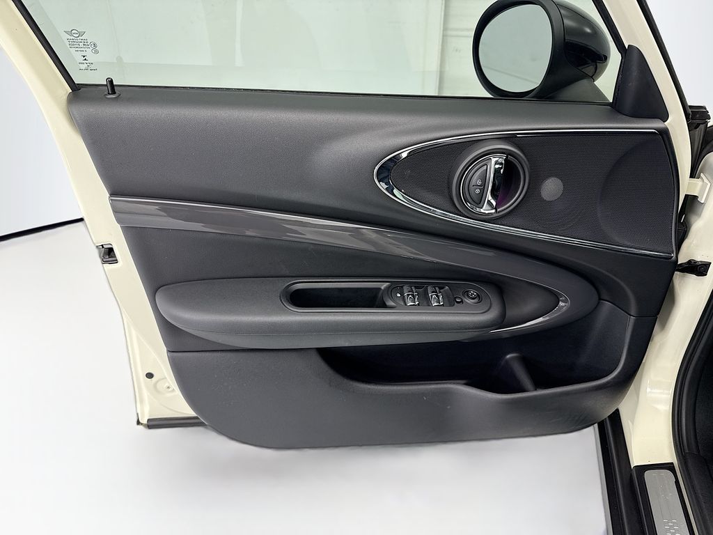 Thumbnail: 2019 MINI Cooper Clubman - 22