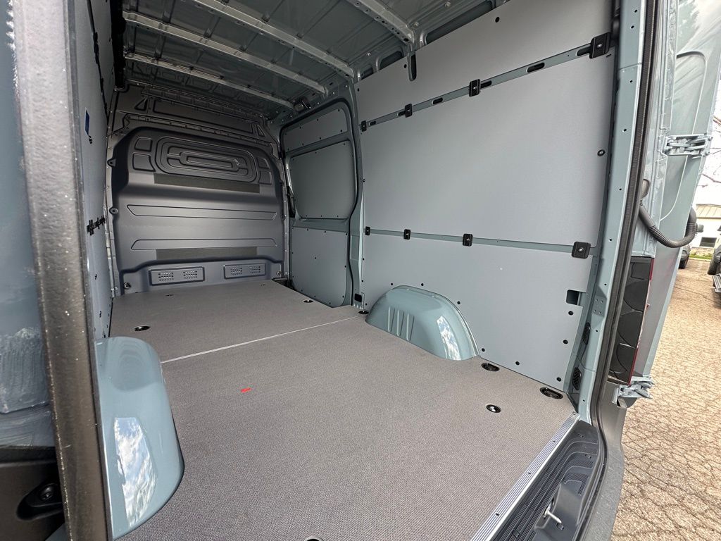 2024 Mercedes-Benz Sprinter 2500 Cargo 144 WB 22