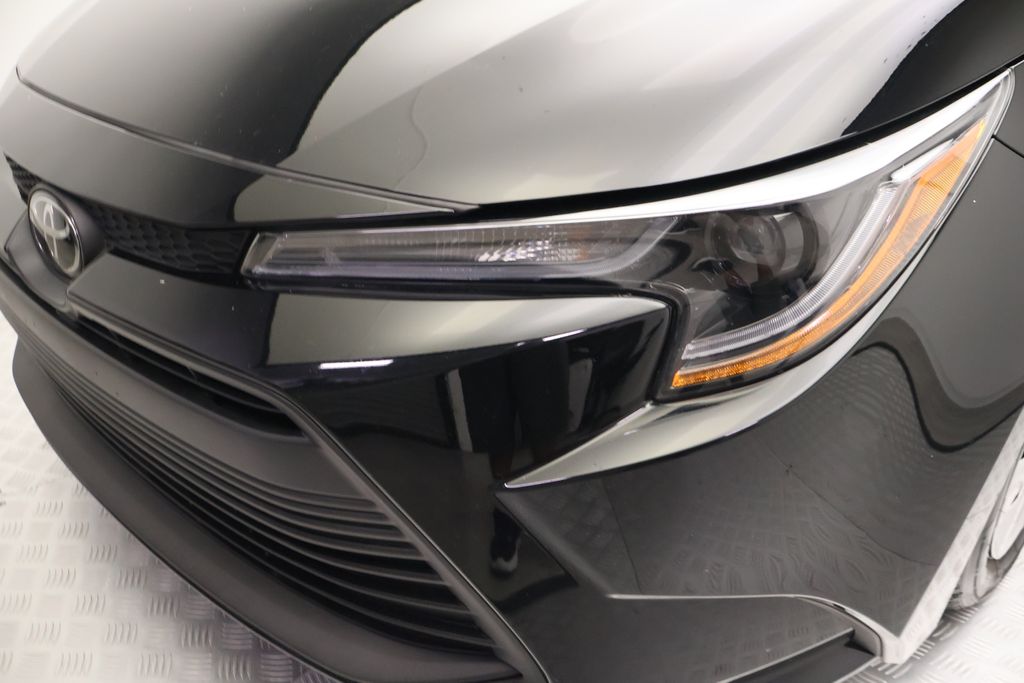 Thumbnail: 2025 Toyota Corolla - 3