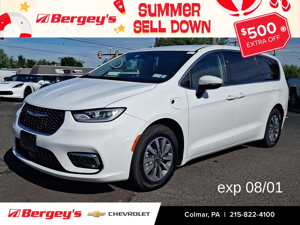 2023 Chrysler Pacifica Hybrid Touring L FWD