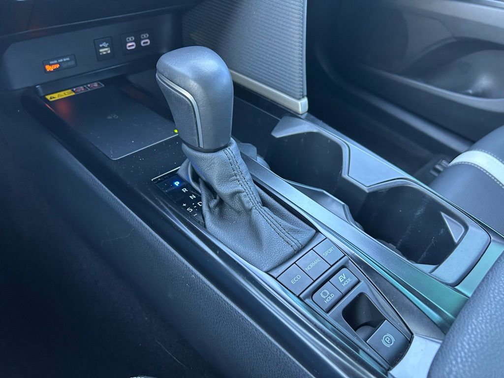 Thumbnail: 2025 Toyota Camry - 26