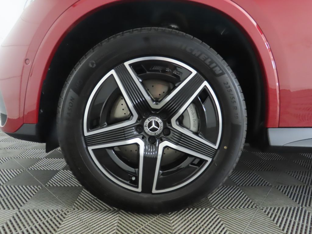 Thumbnail: 2026 Mercedes-Benz GLC - 32