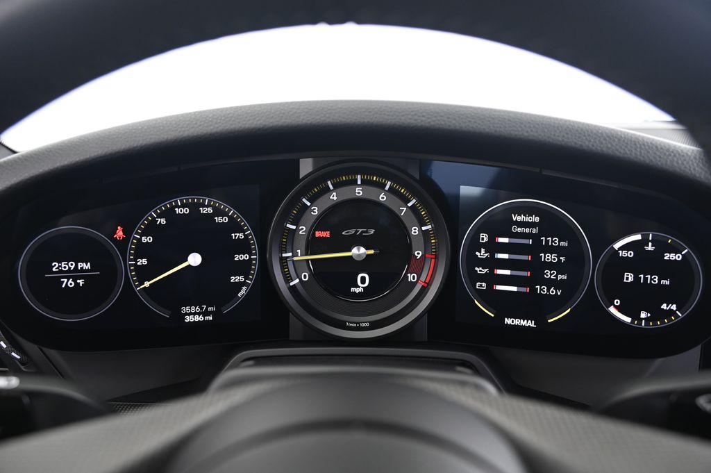 Thumbnail: 2022 Porsche 911 - 31