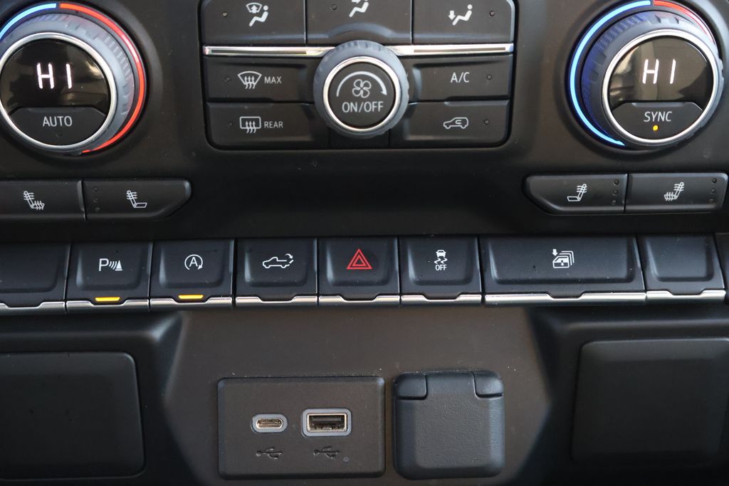 Thumbnail: 2022 Chevrolet Silverado 1500 - 23