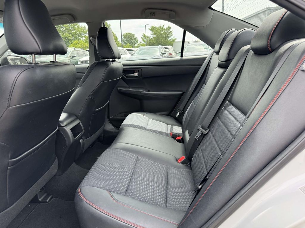 Used 2015 White Toyota SE image 15