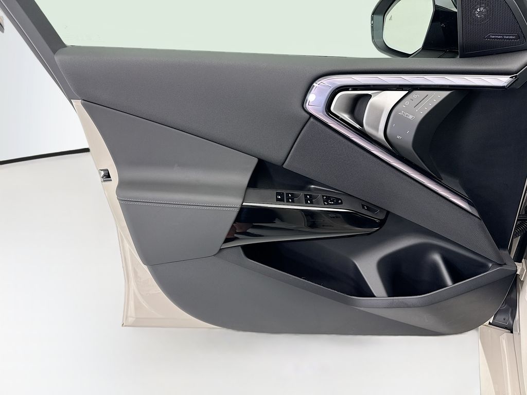 Thumbnail: 2026 BMW X3 - 23