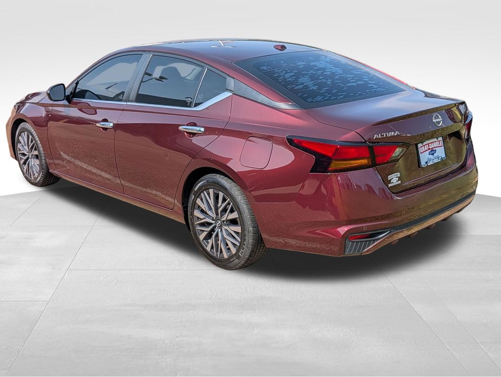 Used 2023 Nissan Altima Sedan
