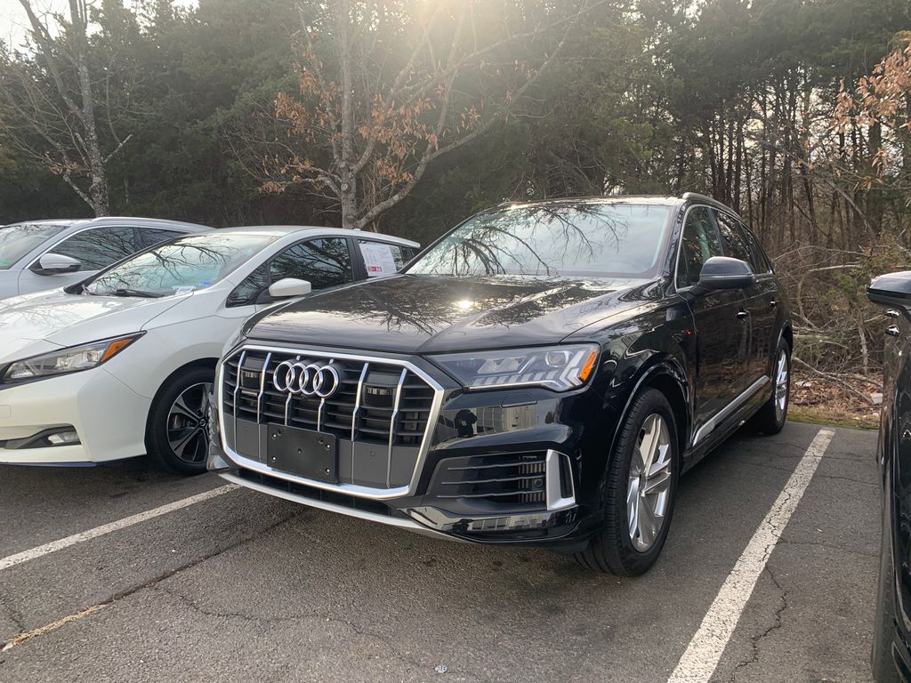 Thumbnail: 2023 Audi Q7 - 3