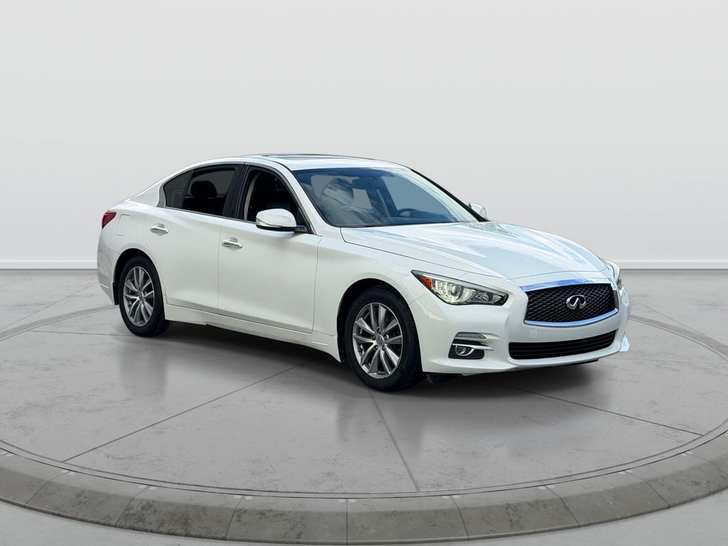 2014 INFINITI Q50 Premium AWD's photo