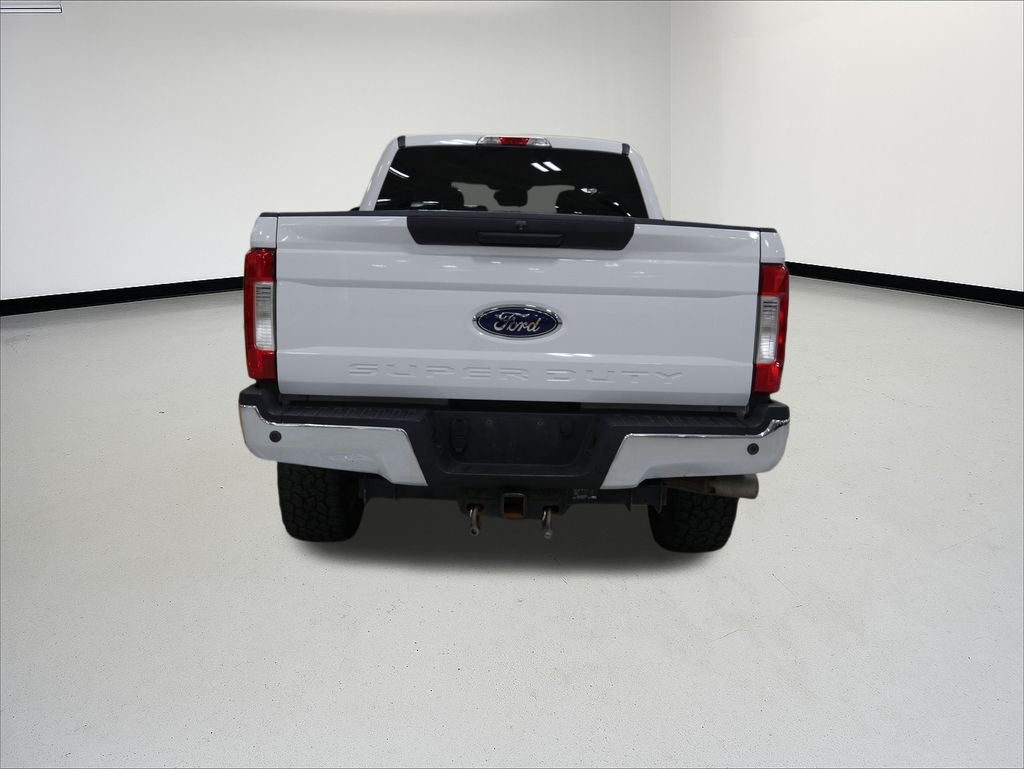 Thumbnail: 2018 Ford Econoline - 4