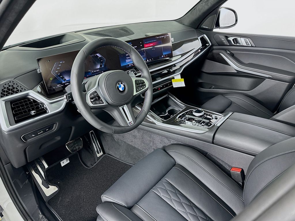 2025 BMW X7 M60i 9