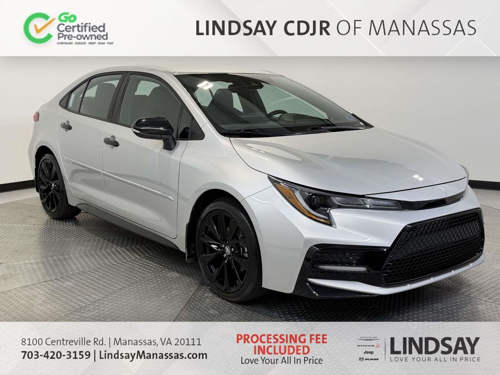 Classic Silver Metallic 2022 Toyota Corolla SE Nightshade Edition FWD Sedan Front-Wheel Drive Continuously Variable Transmission