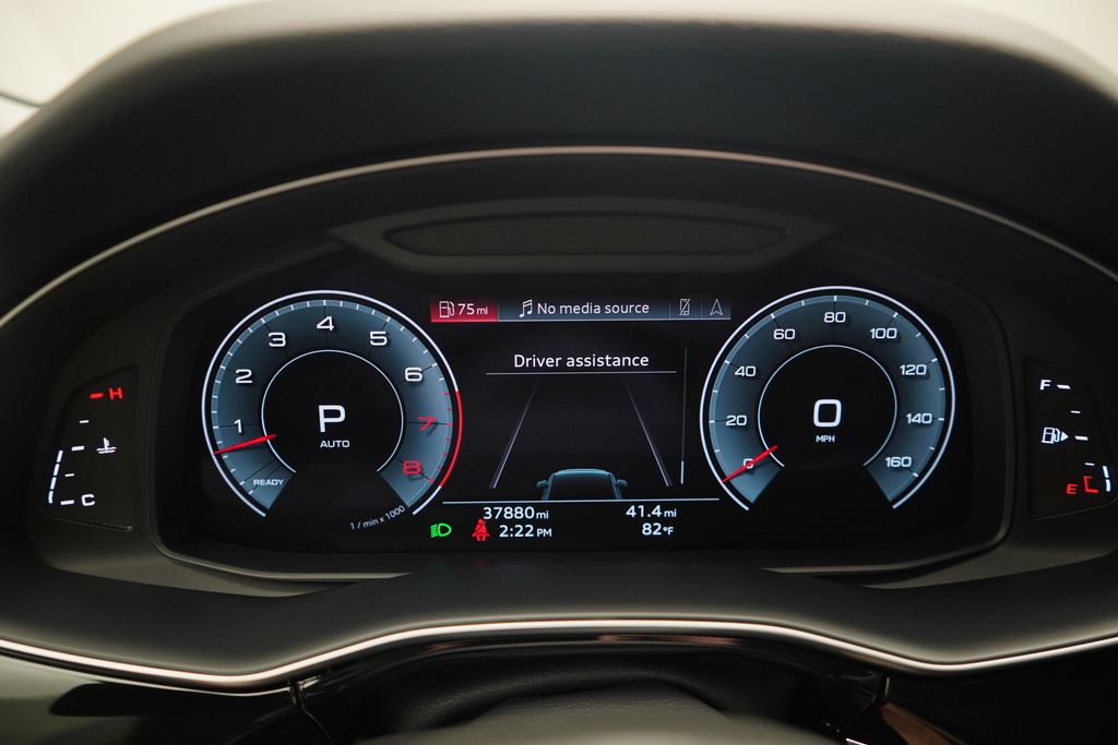 Thumbnail: 2023 Audi Q7 - 13