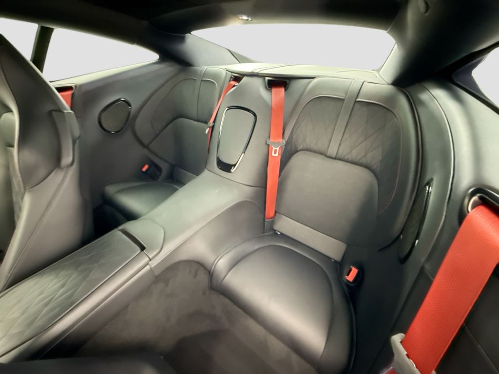 2025 Aston Martin DB12 Base - Photo 20