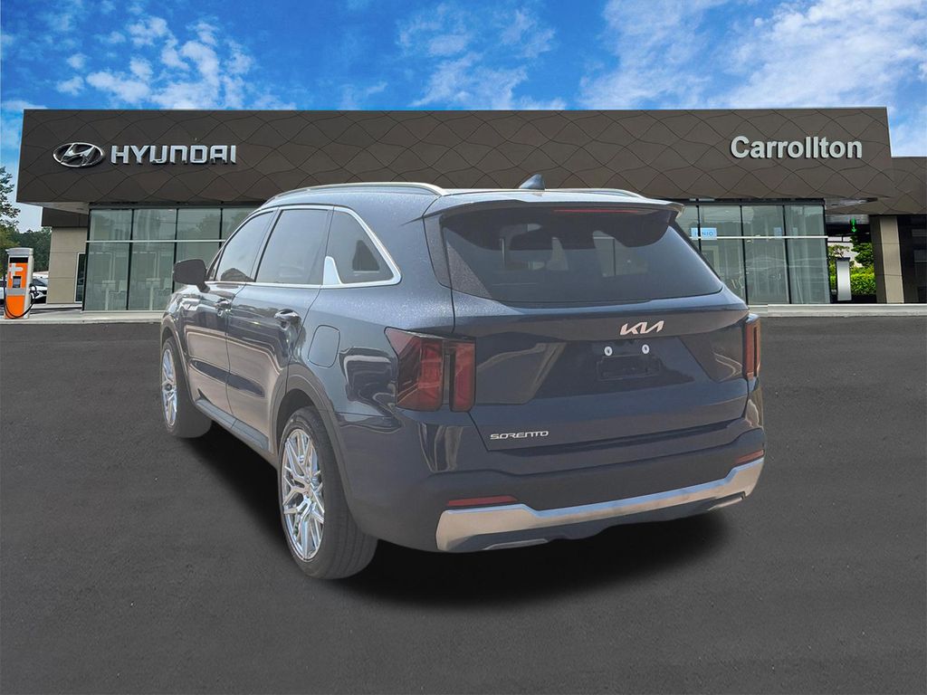 Used 2025 Black Kia S image 7
