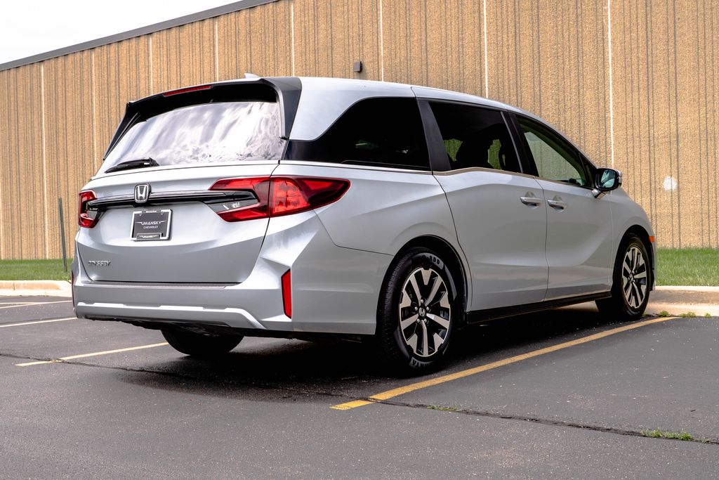 Used 2025 Honda Odyssey Van