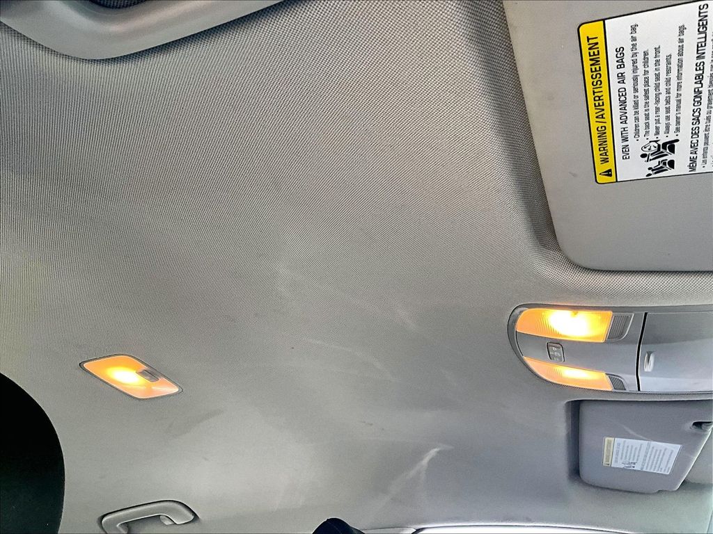 2018 Hyundai Elantra — photo 22