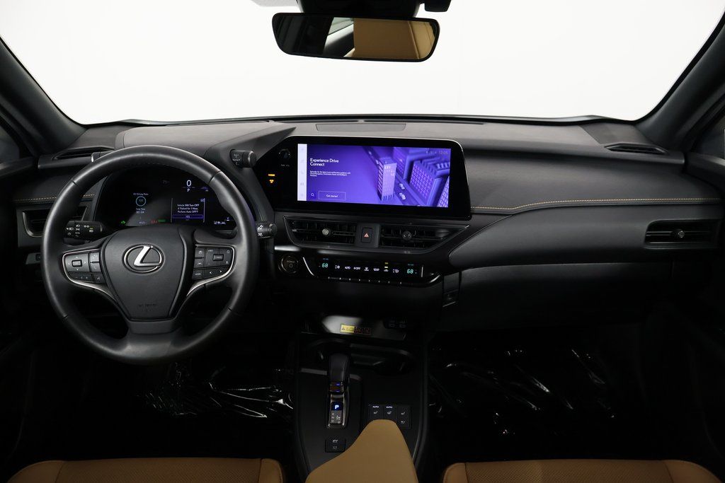 Thumbnail: 2025 Lexus UX - 8